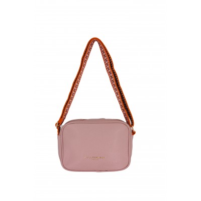 Bolso de hombro en contraste