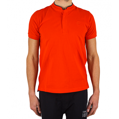 The man polo CERRUTI 1881 Firenza revisits the classic polo with an elegant MAO collar. Made in 100% cotton, it offers a s