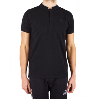 The man polo CERRUTI 1881 Firenza revisits the classic polo with an elegant MAO collar. Made in 100% cotton, it offers a s