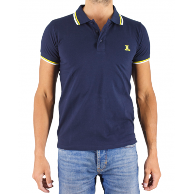 Short sleeve polo border with embroidered logo