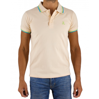 Short sleeve polo border with embroidered logo