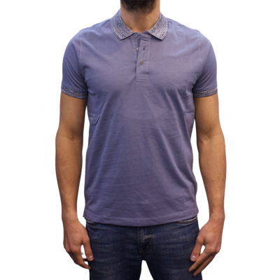 Cuello de espolón gris de manga corta