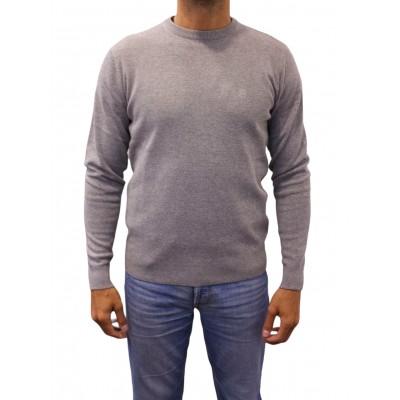 pull col rond gris face