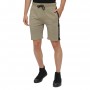 Bermuda Shorts vereint