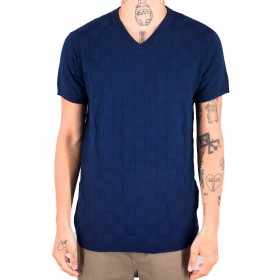 Camiseta de manga corta en v cuello