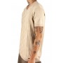 Camiseta de manga corta en v cuello