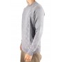Efeito quadriculado do suéter do pescoço